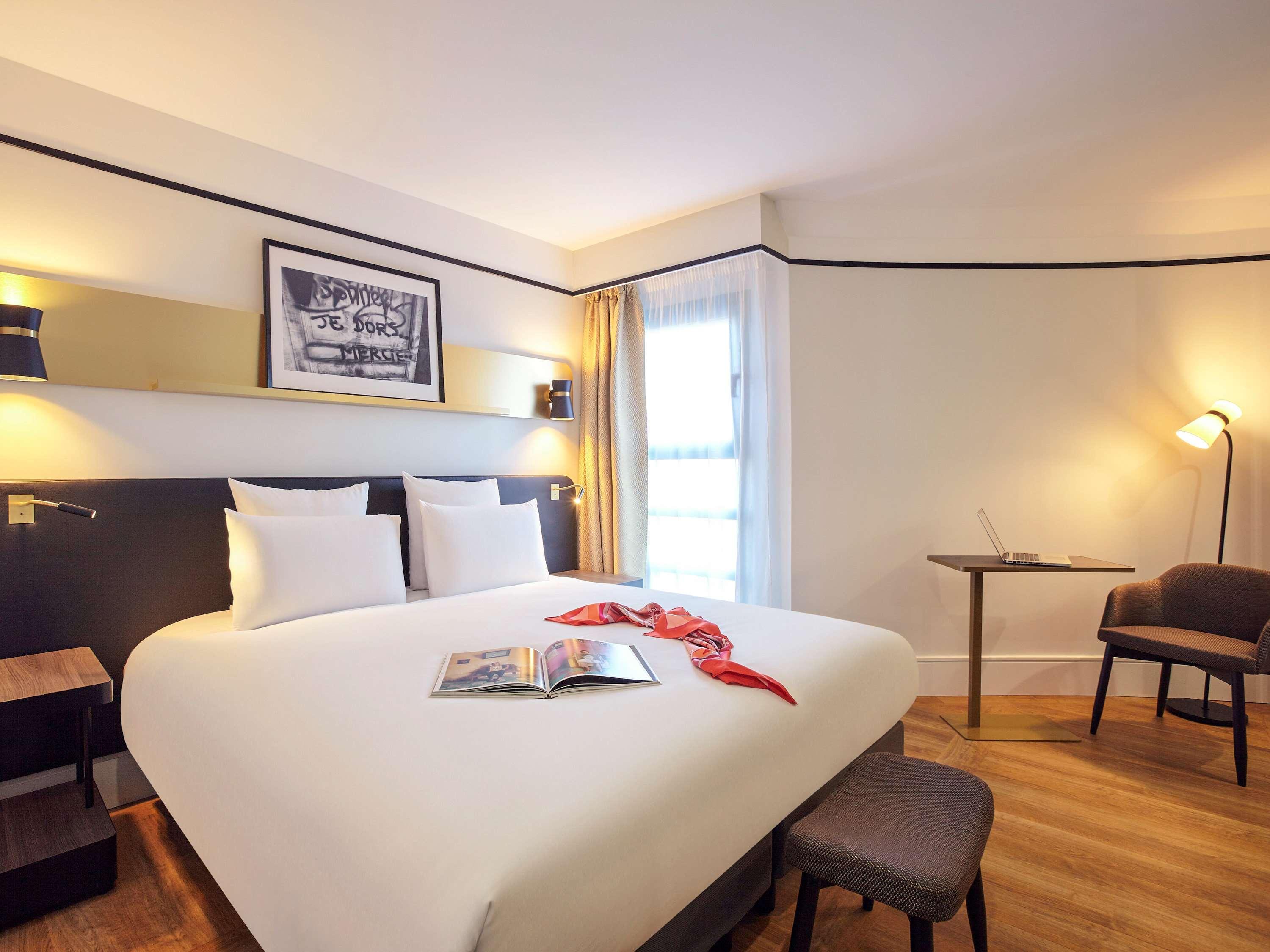 Mercure Paris Saint-Ouen Extérieur photo