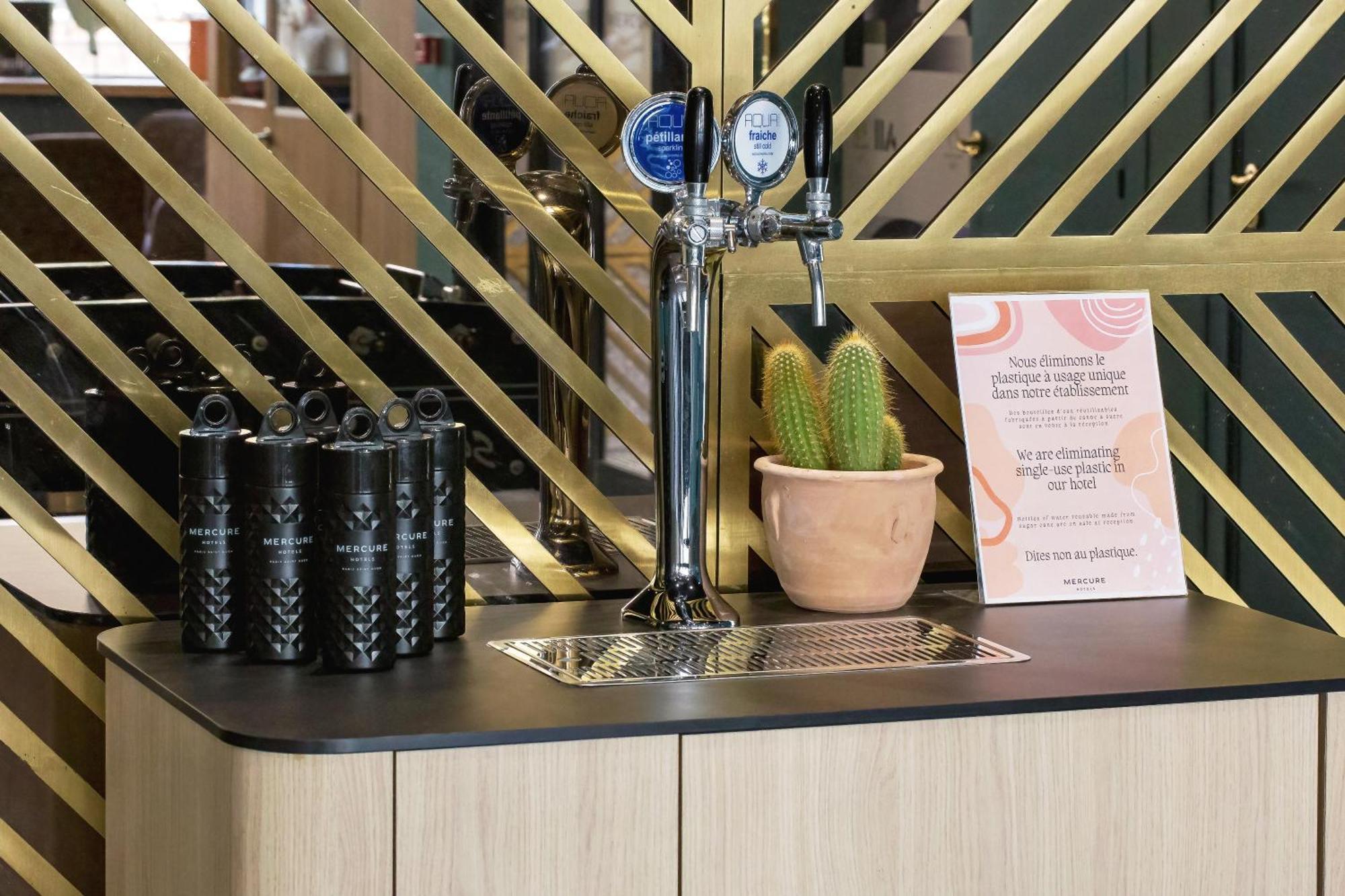 Mercure Paris Saint-Ouen Extérieur photo